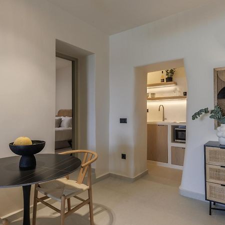 Morfes Luxury Suites By Caldera Houses ฟิรอสเตฟานี ภายนอก รูปภาพ