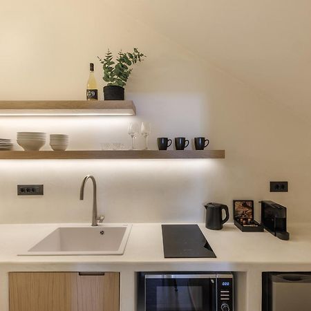 Morfes Luxury Suites By Caldera Houses ฟิรอสเตฟานี ภายนอก รูปภาพ