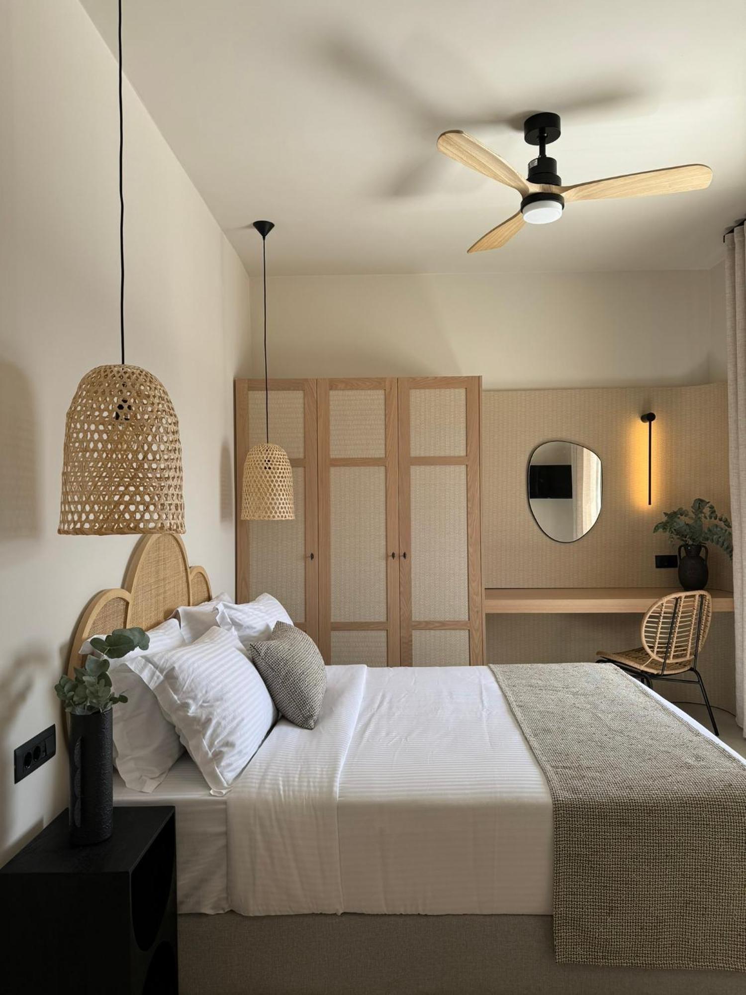 Morfes Luxury Suites By Caldera Houses ฟิรอสเตฟานี ภายนอก รูปภาพ